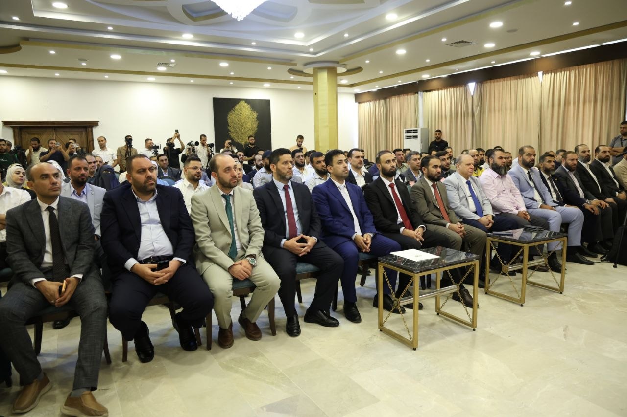 انطلاق المؤتمر الصحفي لمحافظة دير الزور ووزارة الصحة