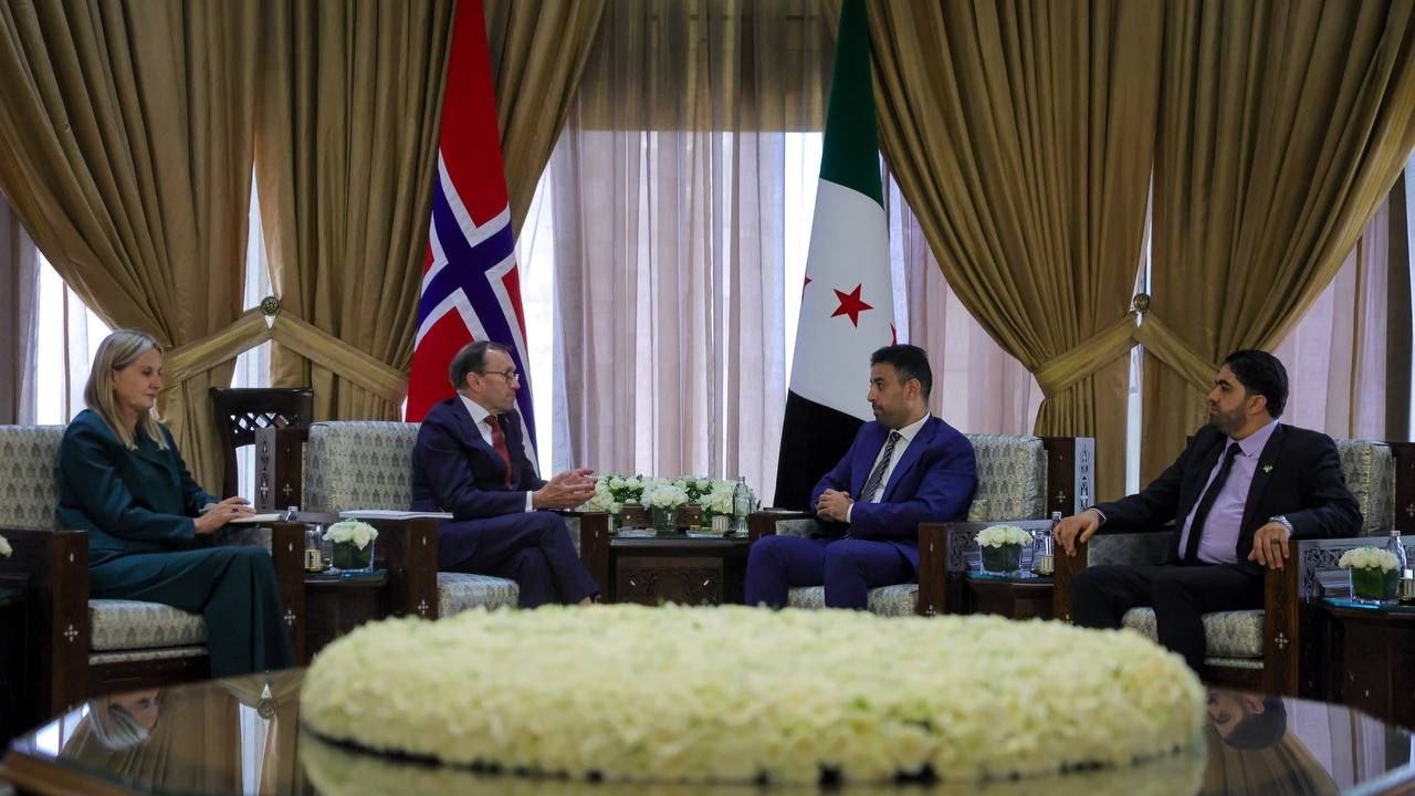 وزير الصحة يبحث مع وزير خارجية النرويج سبل دعم القطاع الصحي وتعزيز التنسيق المشترك