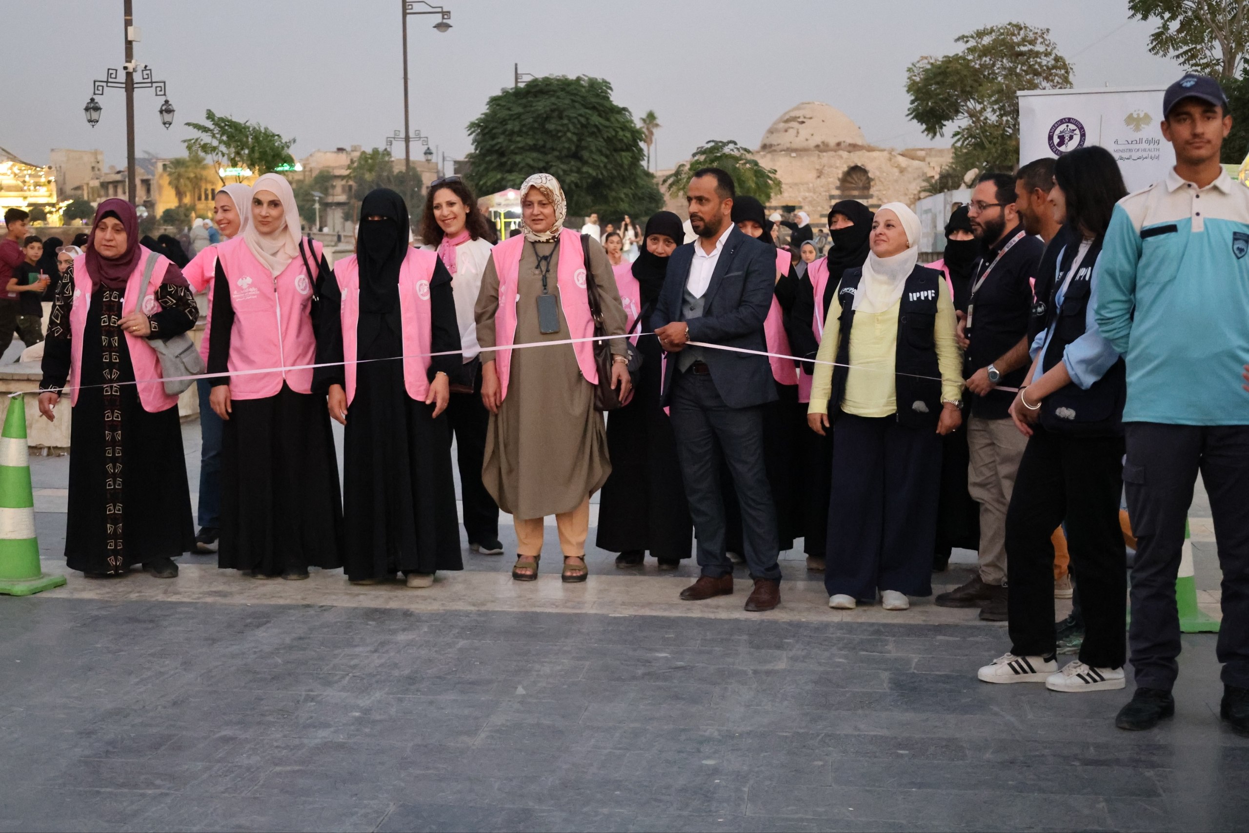 ماراثون «خطوة نحو الأمان» لتعزيز الوعي بالكشف المبكر عن سرطان الثدي في حلب