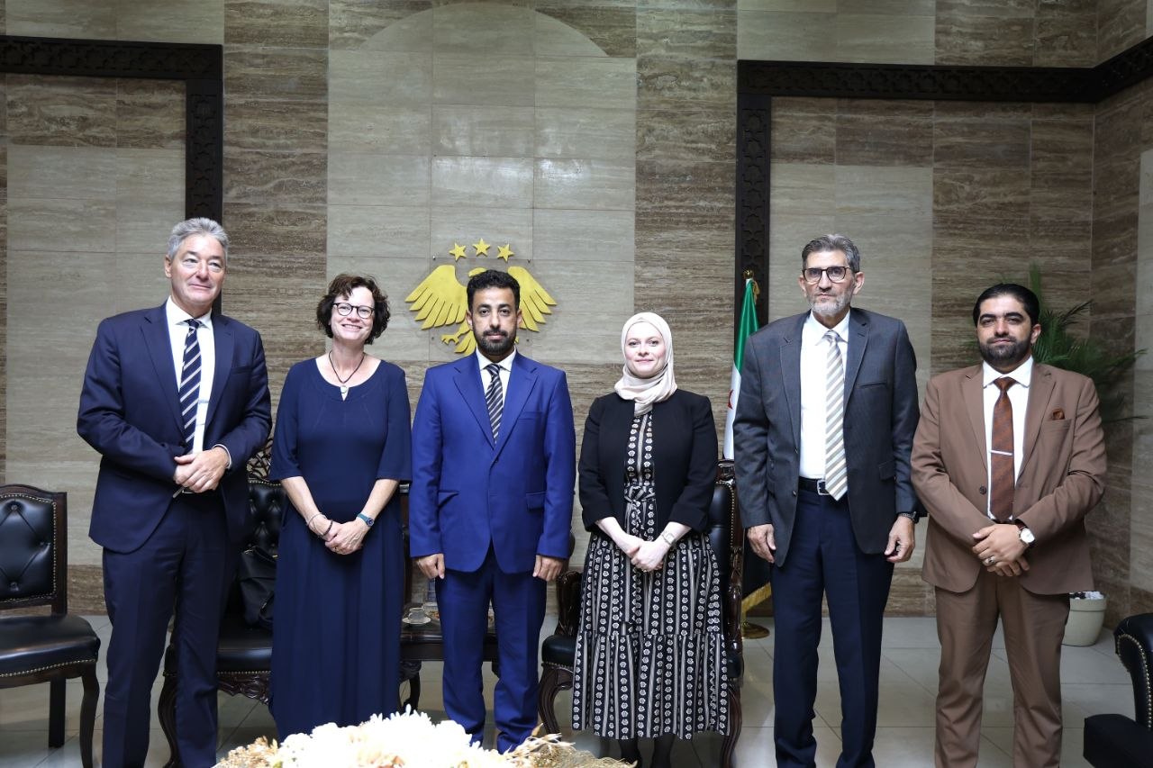 وزير الصحة ينسق مع الاتحاد الأوروبي لتعزيز التعاون ودعم إعادة إعمار القطاع الصحي في سوريا
